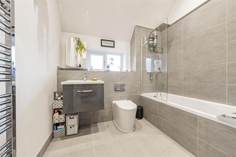 1 bedroom flat for sale, Oakley Green, Windsor