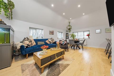 1 bedroom flat for sale, Oakley Green, Windsor