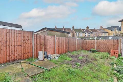 5 bedroom terraced house to rent, Northcote Road, Croydon, CR0