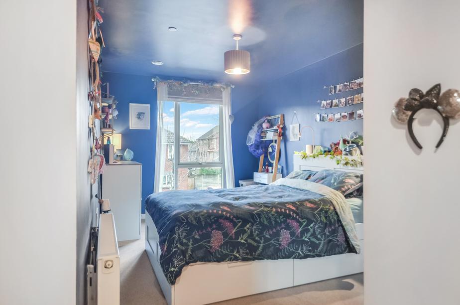 Master Bedroom (1).jpg