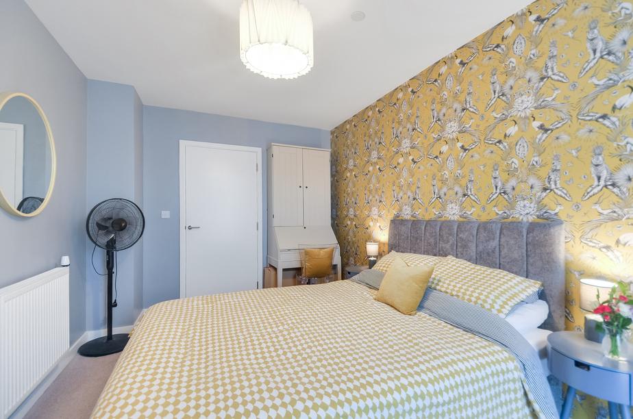 Bedroom 2 (4).jpg
