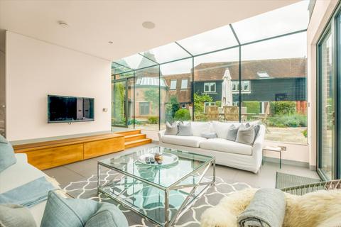 5 bedroom detached house for sale, Elliotts Lane, Brasted, Westerham, Kent, TN16
