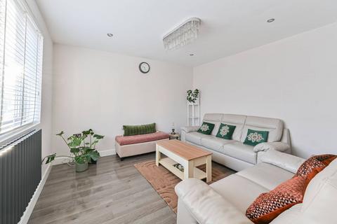 4 bedroom terraced house for sale, Phipps Bridge Road, South Wimbledon, London, SW19