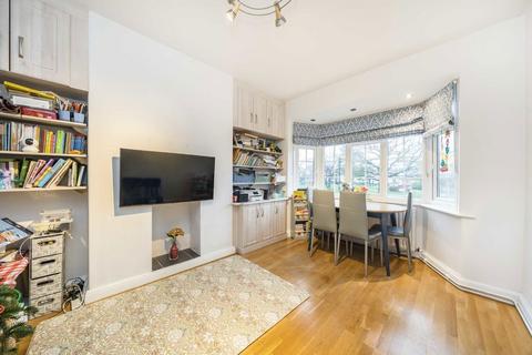 4 bedroom flat for sale - Godley Road, London SW18