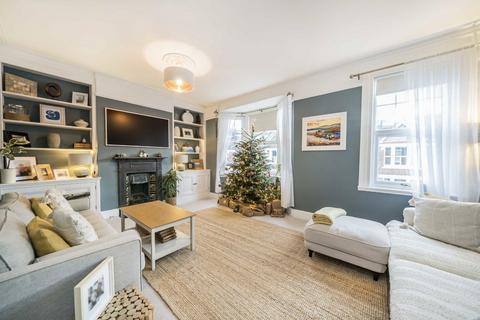 4 bedroom flat for sale, Waldron Road, London SW18
