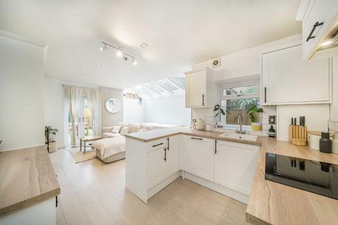 2 bedroom flat for sale, Norfolk House Road, London SW16