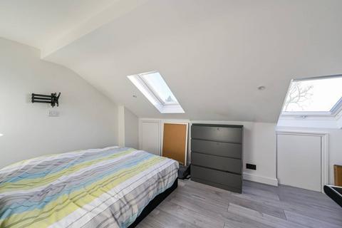 2 bedroom flat for sale, Grove Road, Walthamstow Village, London, E17