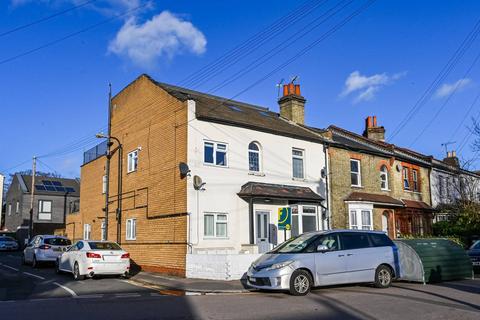 2 bedroom flat for sale, Grove Road, Walthamstow Village, London, E17