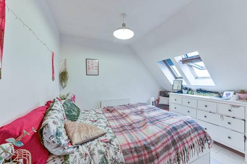 1 bedroom flat for sale, Kelly Avenue, Peckham, London, SE15