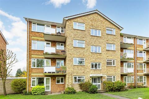 1 bedroom flat to rent, Elton Close, Kingston Upon Thames KT1