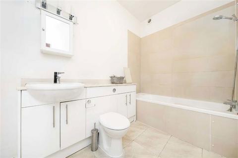 1 bedroom flat to rent, Waldegrave Road, Teddington TW11