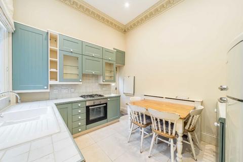 2 bedroom flat for sale, Warwick Avenue, Maida Vale W9