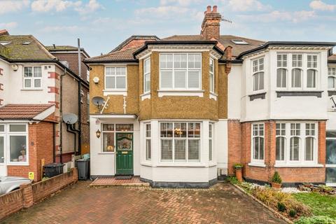 4 bedroom semi-detached house for sale - Thornbury Avenue, Isleworth TW7