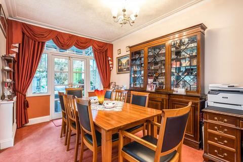 4 bedroom semi-detached house for sale, Thornbury Avenue, Isleworth TW7