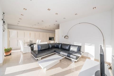 6 bedroom house for sale, Bassett Gardens, Isleworth TW7