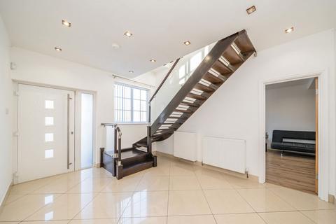 6 bedroom house for sale, Bassett Gardens, Isleworth TW7