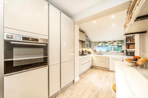 3 bedroom semi-detached house for sale, Harvard Road, Isleworth TW7