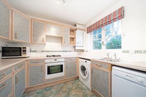 3 bedroom end of terrace house for sale, Gladstone Gardens, Osterley TW3