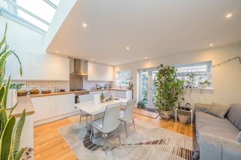 4 bedroom semi-detached house for sale, Riverside Walk, Isleworth TW7