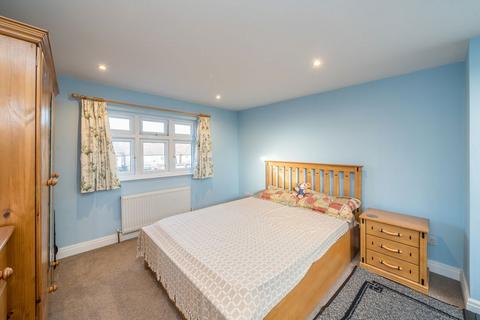 4 bedroom semi-detached house for sale, Riverside Walk, Isleworth TW7