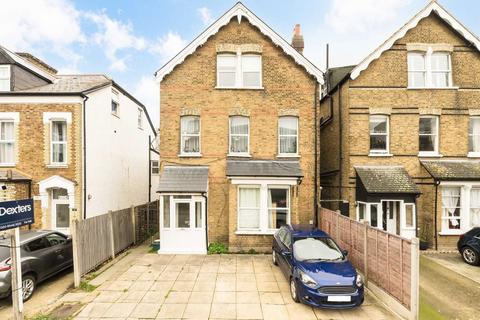 2 bedroom flat for sale, Fassett Road, Kingston Upon Thames KT1