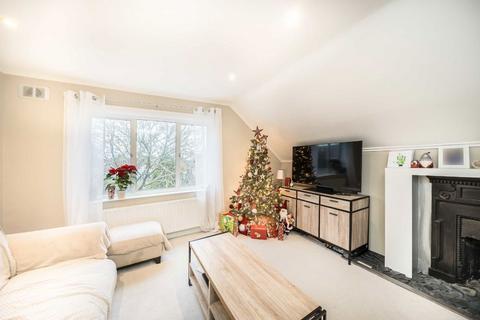 2 bedroom flat for sale, Fassett Road, Kingston Upon Thames KT1