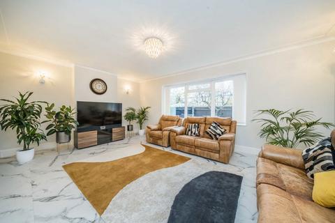 undefined, Kings Road, Kingston Upon Thames KT2