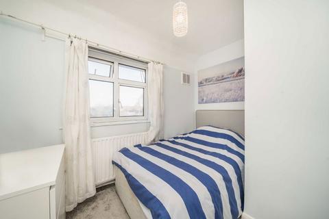 2 bedroom flat for sale, Richmond Road, Kingston Upon Thames KT2