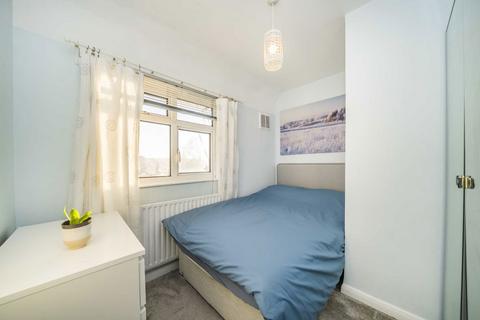 2 bedroom flat for sale, Richmond Road, Kingston Upon Thames KT2