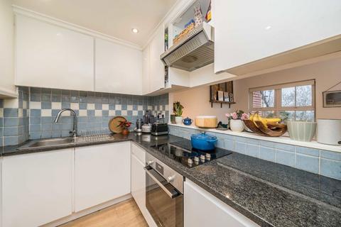 2 bedroom maisonette for sale, Windmill Rise, Kingston Upon Thames KT2