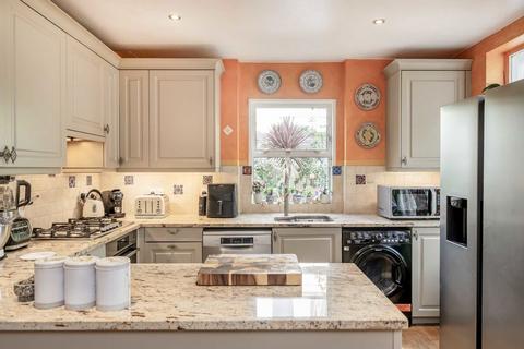 5 bedroom semi-detached house for sale, Wakehurst Road, London SW11