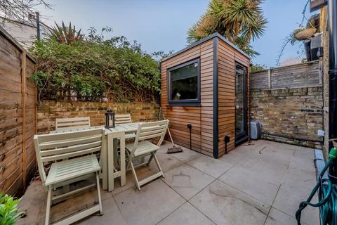 1 bedroom flat for sale, Raynham Road, London W6