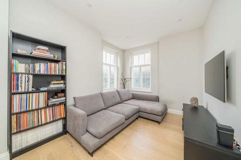 1 bedroom flat for sale, Cranes Park, Surbiton KT5