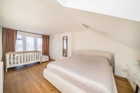 3 bedroom terraced house for sale, Thornhill Road, Surbiton KT6