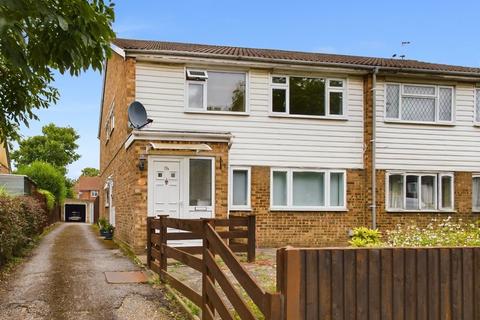 2 bedroom maisonette for sale - Wolsey Road, Ashford, Surrey, TW15