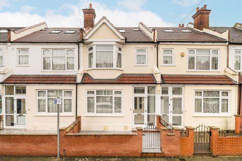 4 bedroom terraced house for sale, Cromer Road, London SW17
