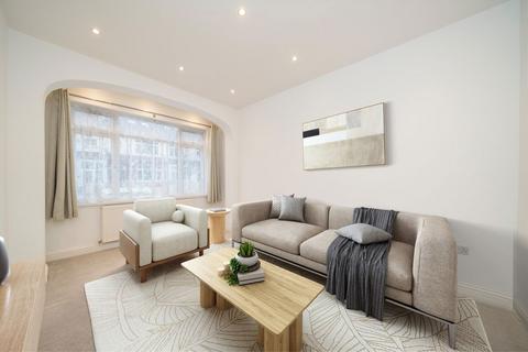 4 bedroom terraced house for sale, Cromer Road, London SW17