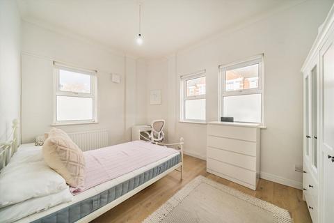 2 bedroom maisonette for sale, Ashbourne Road, Mitcham CR4