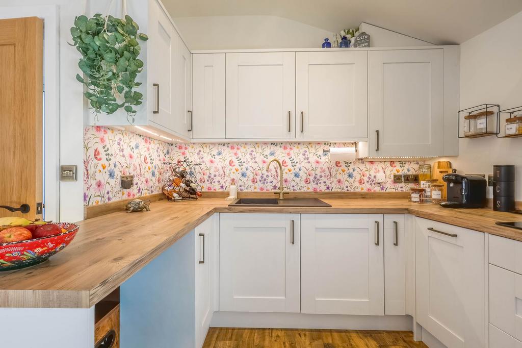 Kitchen / living area