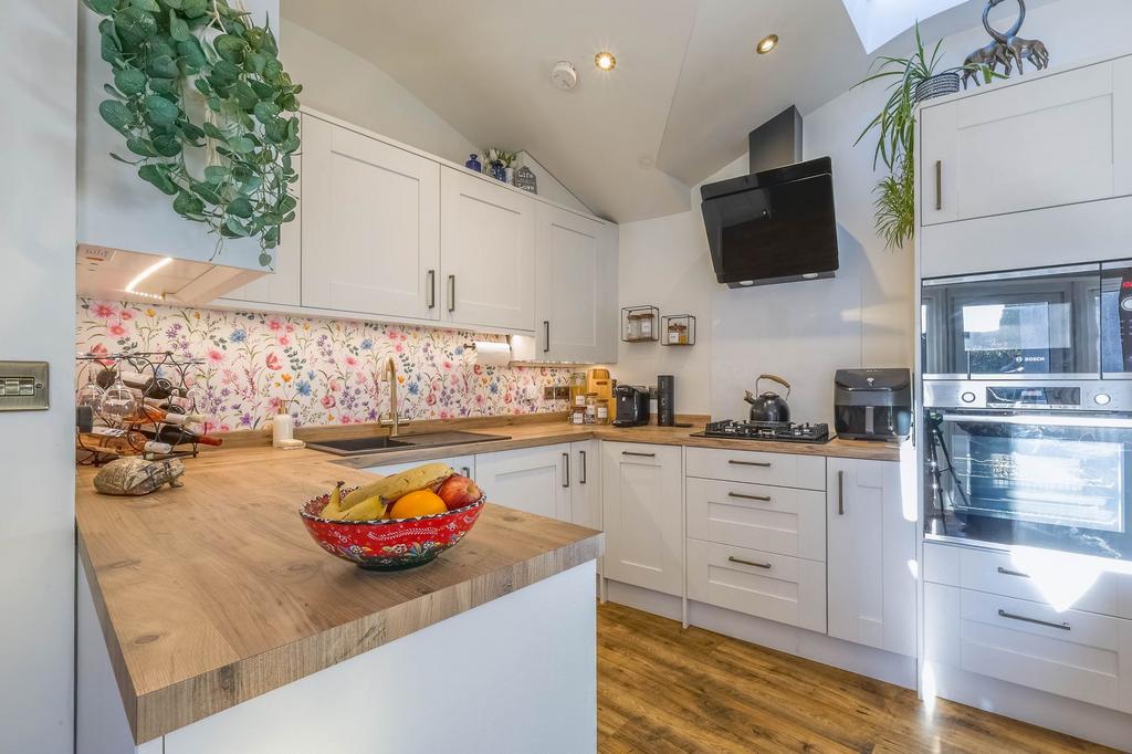 Kitchen / living area