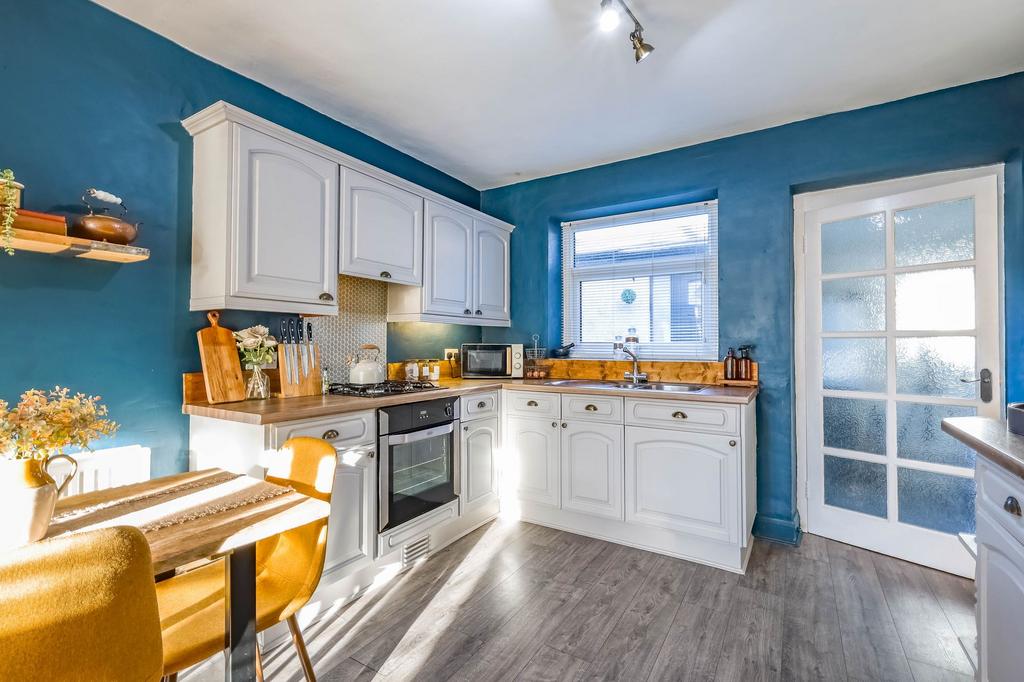 Kitchen / living area