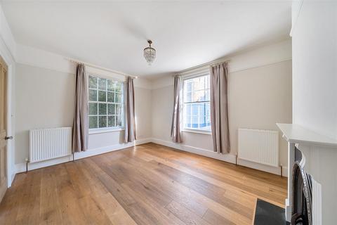 3 bedroom townhouse for sale, Orchard Street, Canterbury CT2
