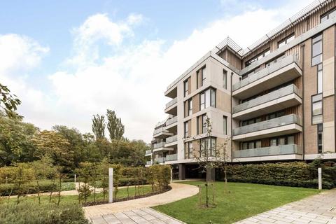 3 bedroom flat to rent, Quebec Way, London SE16