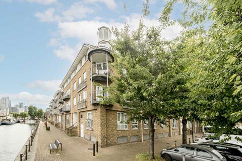 Rainbow Quay, London SE16