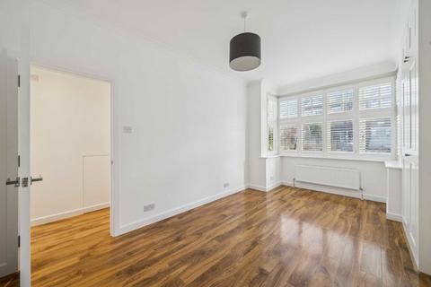 2 bedroom flat for sale, Curzon Road, London W5