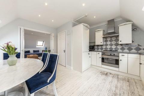 3 bedroom flat for sale, Grange Park, London W5