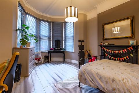 undefined, Princes Street, Cardiff CF24