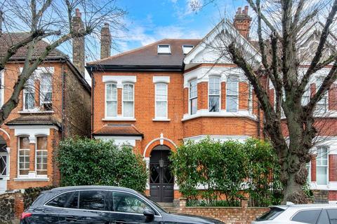 2 bedroom flat for sale, Granville Gardens, London W5