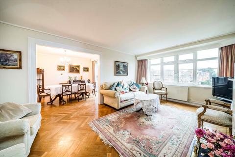 2 bedroom flat for sale, Mount Avenue, London W5