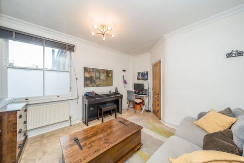 2 bedroom flat for sale, Kenley Road, St Margarets TW1